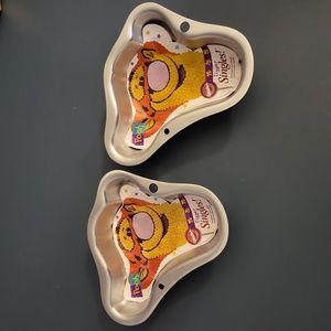 Vintage 1998 Wilton Tigger mini Cake Pans